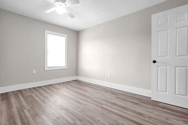 Building Photo - Newly Updated 2 Bedroom Home – Bright, Modern, and Move-In Ready!