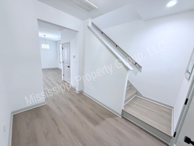 Building Photo - 4BR/3BA For Rent