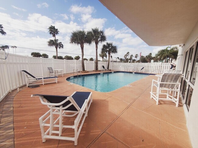 Building Photo - 3740 Ocean Beach Blvd