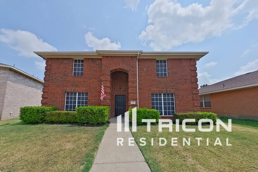Building Photo - 608 Canyon Pl