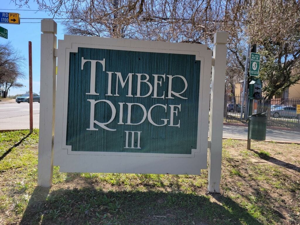 Building Photo - 1740 Timber Ridge Rd