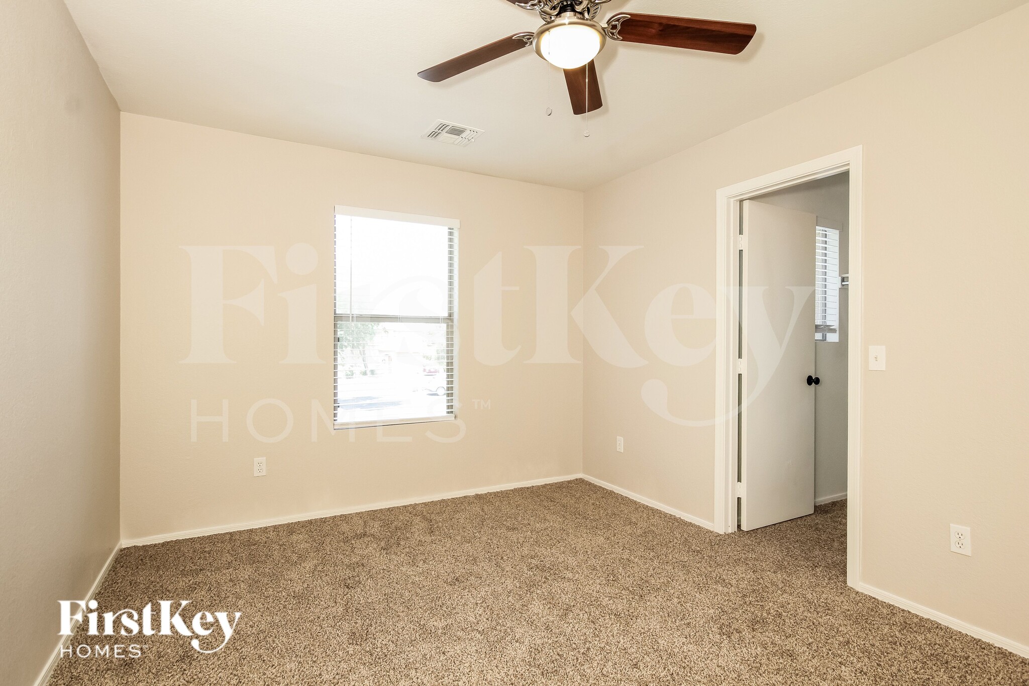 Building Photo - 2127 S Luther