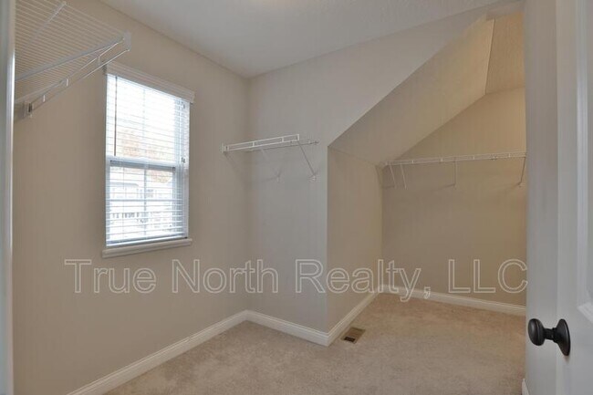 Building Photo - 1412 Leesland Dr