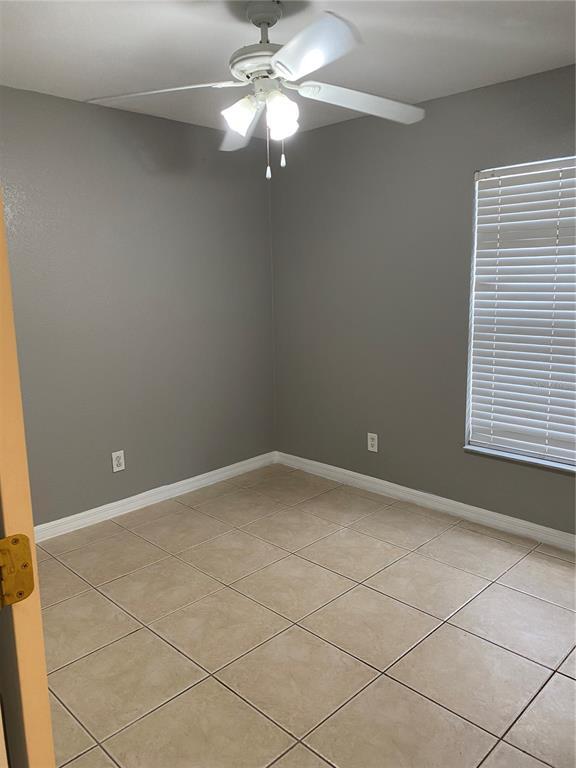 Building Photo - 11729 Crest Creek Dr