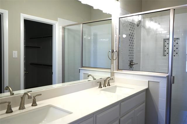 Building Photo - 707 Broken Bow Ln