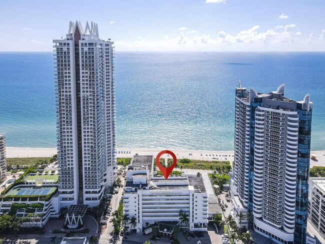 Building Photo - 6345 Collins Ave