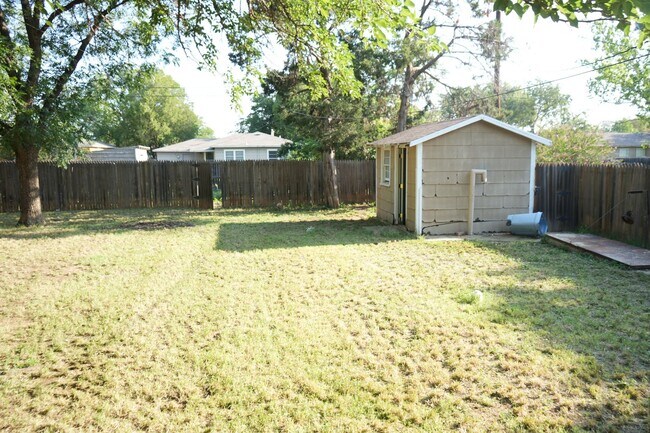 Building Photo - 3008 47th St