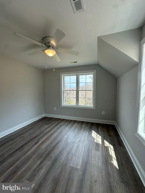 Building Photo - 1260 Elm St
