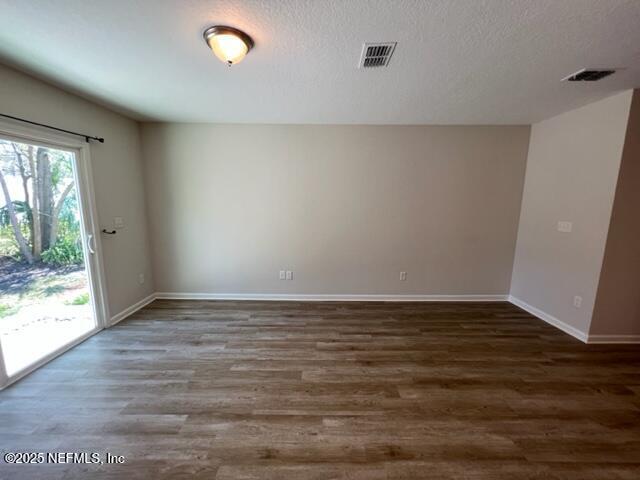 Building Photo - 689 Melba St