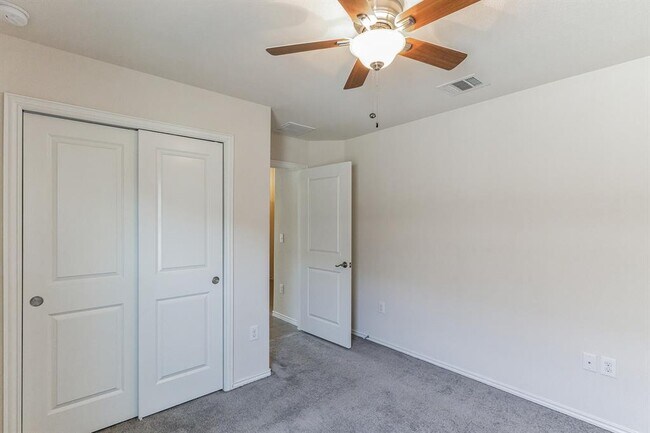 Building Photo - 3900 Alpine Autumn Dr