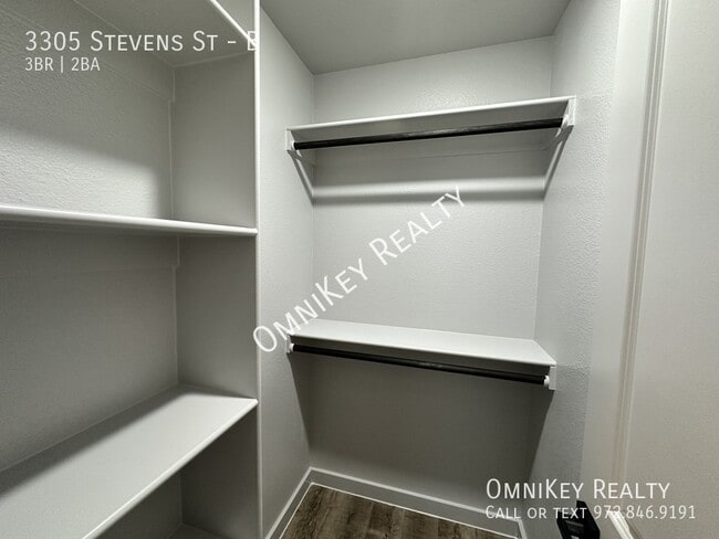 Building Photo - 3305 Stevens St