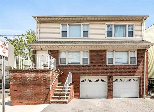 Building Photo - 7 Burdette Pl