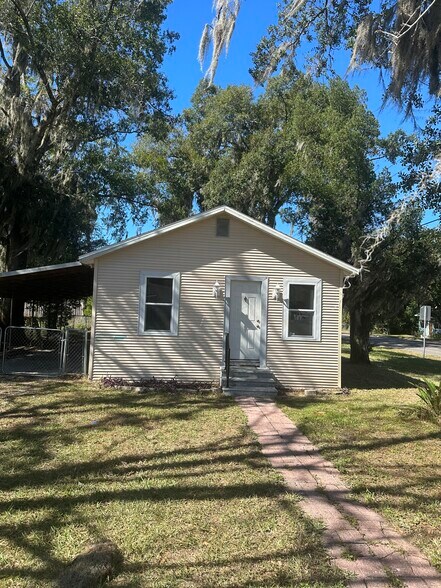 Front view - 4949 17th St
