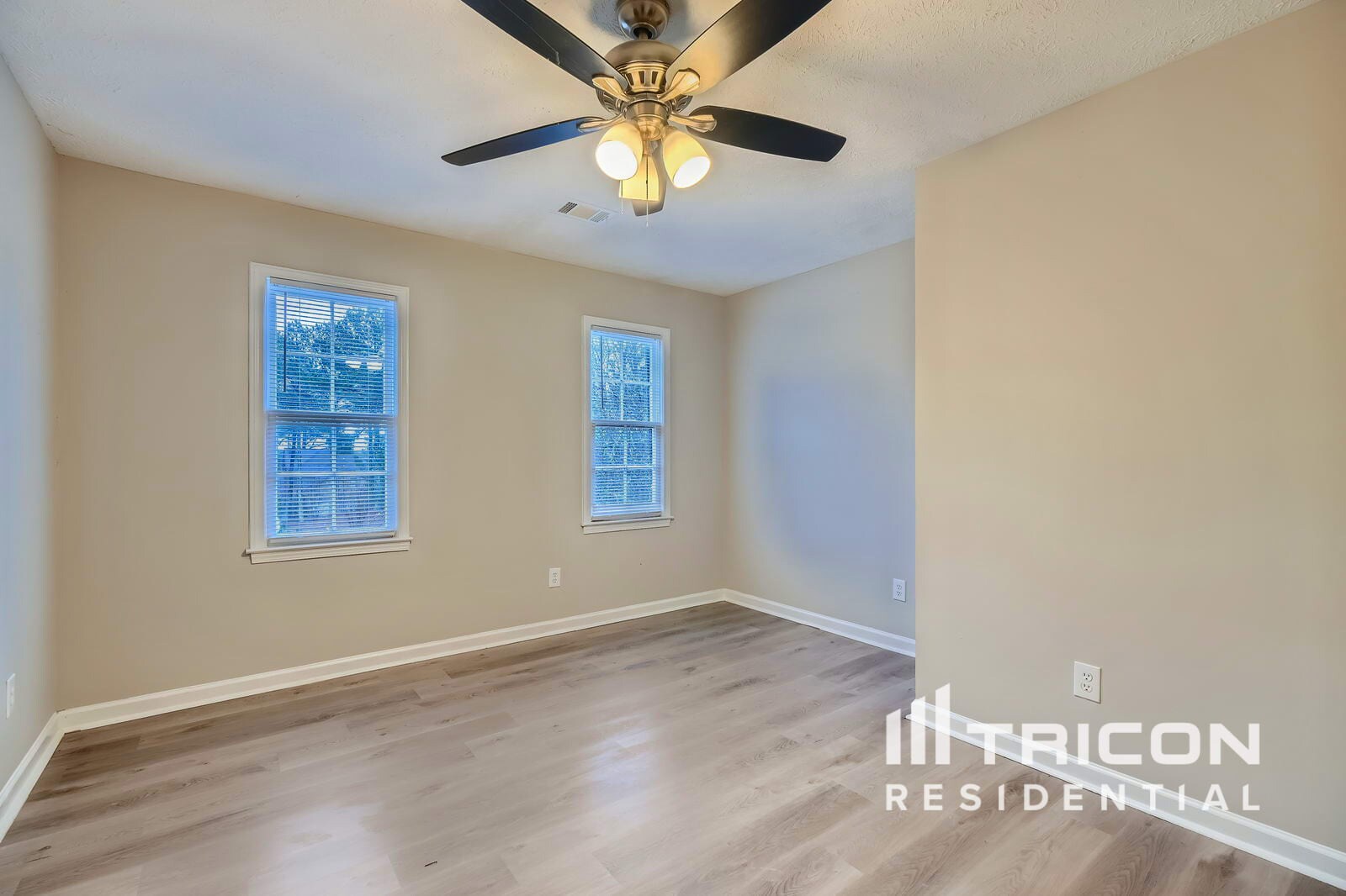 Building Photo - 100 Hillcrest Point