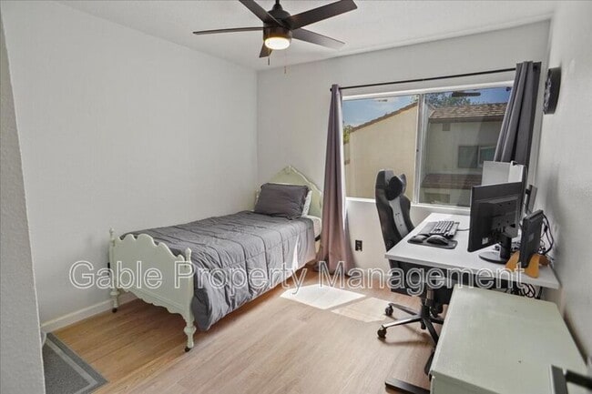 Building Photo - 24725 Sand Wedge Ln