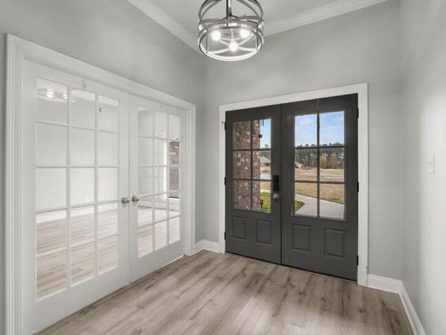 Building Photo - 102 Hidden Trails