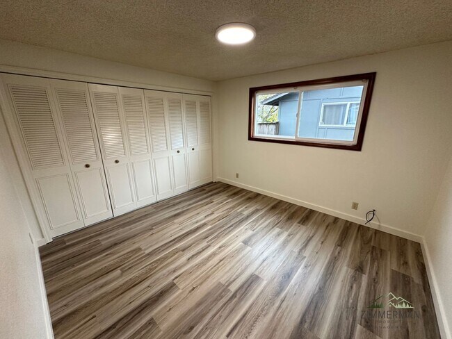 Building Photo - 2126-2128 8th St