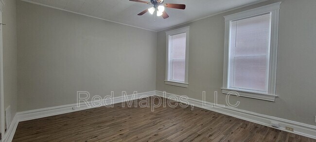 Building Photo - 3420 Keokuk St