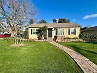 Building Photo - Charming 3 Bed/2 Bath Home in NE Bakersfie...