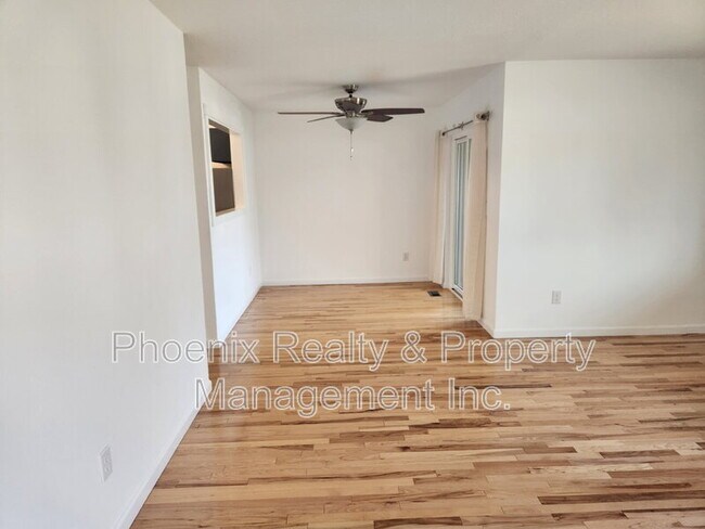 Building Photo - 1400 Bacchus Dr