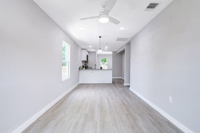 Building Photo - 775 Yucca St