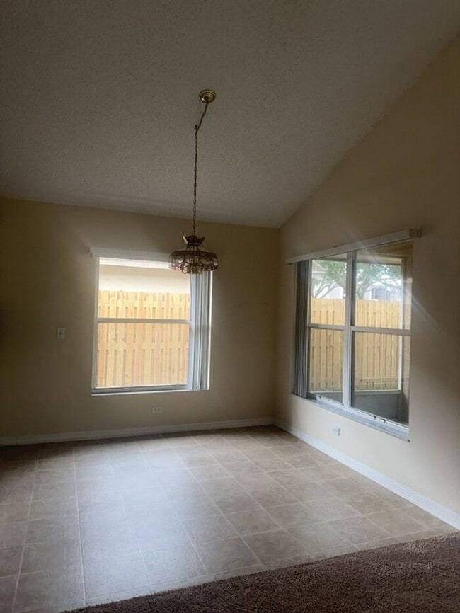 Building Photo - WEST BAY