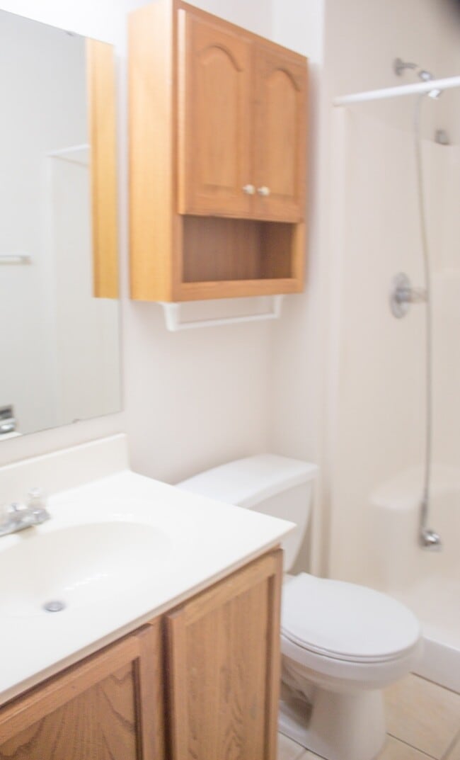 Building Photo - 2 bedroom and 2 bathroom property located in West Lafayette!