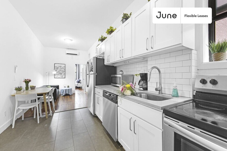 Building Photo - Beautiful Private ROOM in Fort Greene