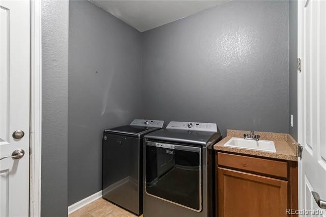 Building Photo - 25845 E Dry Creek Pl