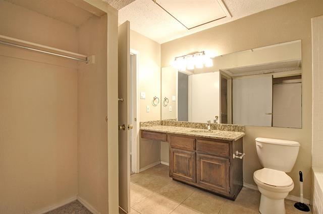 Building Photo - 4242 N Capistrano Dr