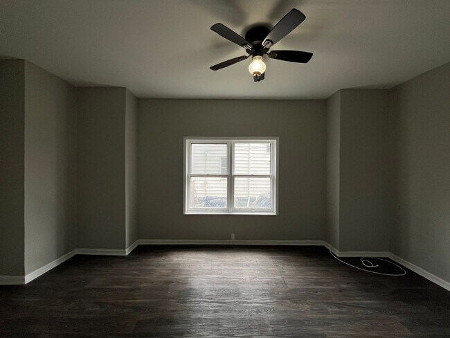 Building Photo - 3889 W.33rd