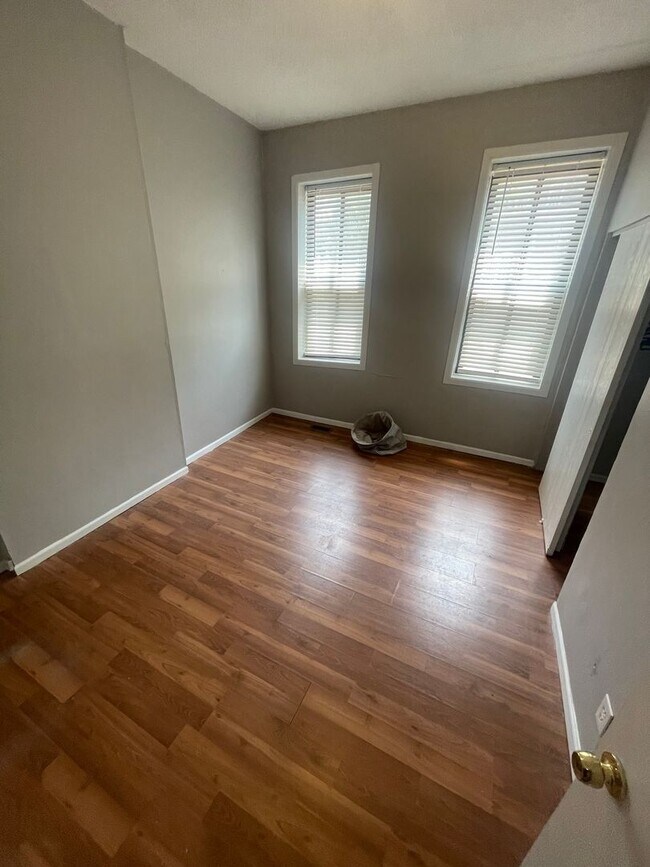 Building Photo - 2511-2513-2513 S 9th St