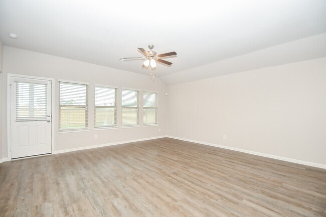 Building Photo - 17811 Chartertree Ln