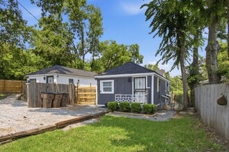 Building Photo - West Nashville Rental