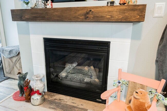 Building Photo - Beautiful 2 bedroom condo-North Las Vegas