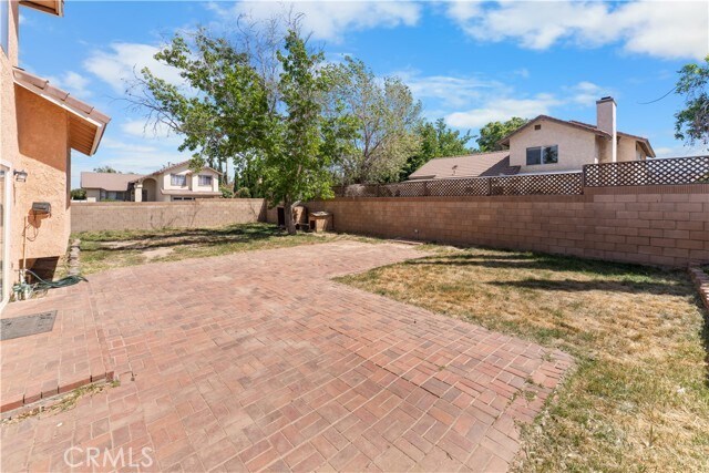 Building Photo - 1232 Kings Rd