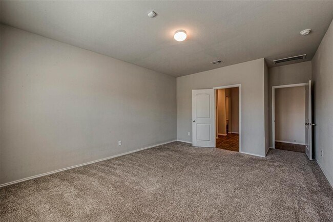 Building Photo - 2318 Georgina Falls Dr