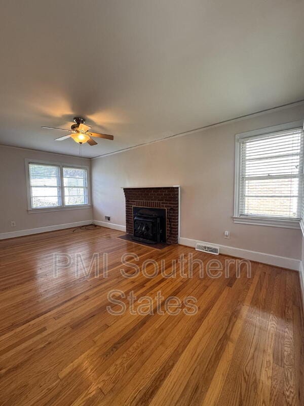 Building Photo - 330 Grove Rd