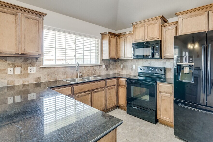 Building Photo - 1308 Heathrow Way