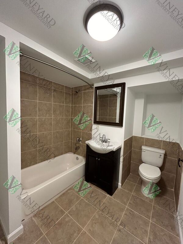Building Photo - 1534 Collier Dr SE