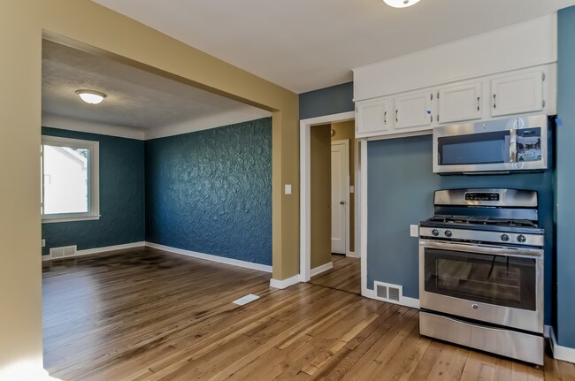 Building Photo - 1144 California St NW