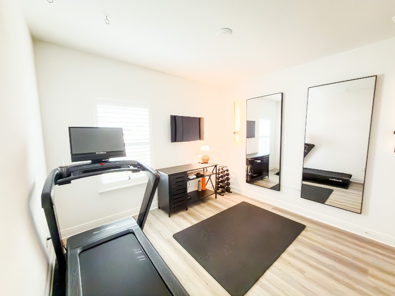 Building Photo - 211 Piper Cv