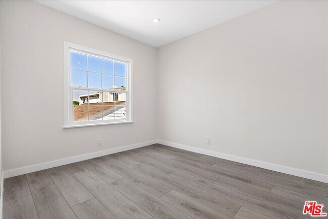 Building Photo - 1165 Stanford St