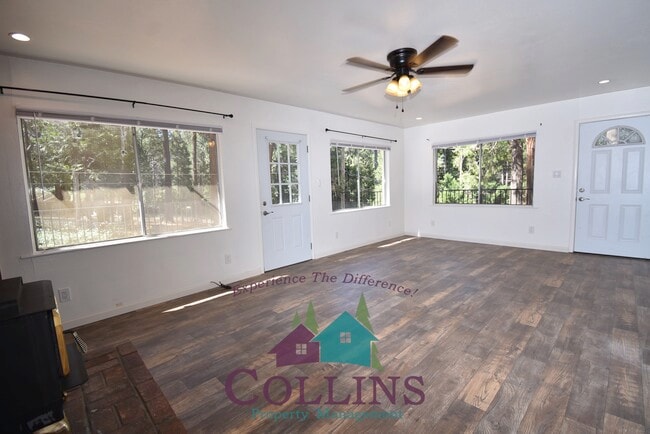 Building Photo - 11363 Cedar Ridge Dr