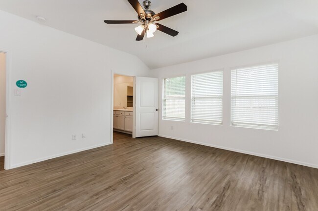 Building Photo - 1731 Sahara Dr