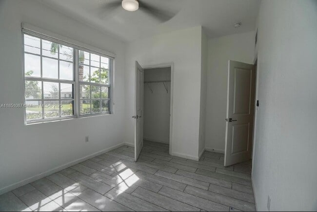 Building Photo - 30600 SW 193rd Ave