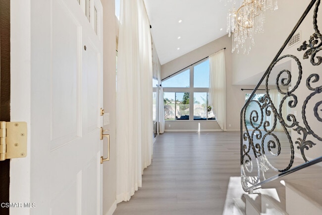 Building Photo - 24739 Vía Madera