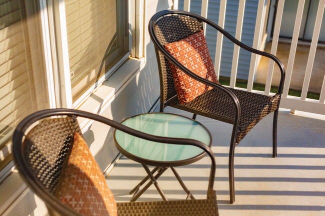 Building Photo - 125 W Victoria Ct