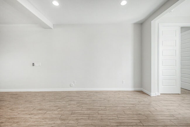 Building Photo - 19357 W Highland Ave