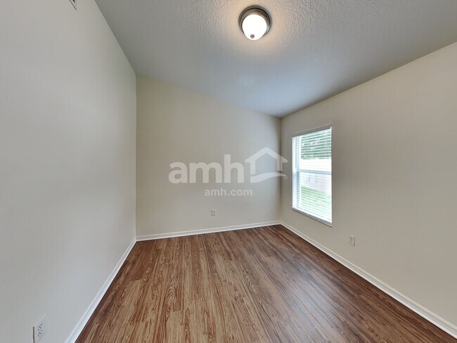 Building Photo - 12606 Adventure Dr